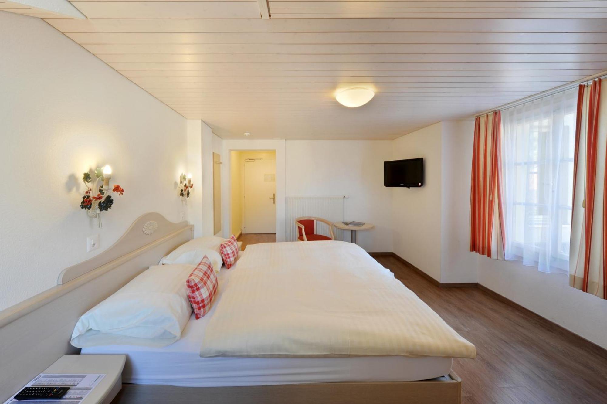 Hotel Beausite Unterseen Δωμάτιο φωτογραφία